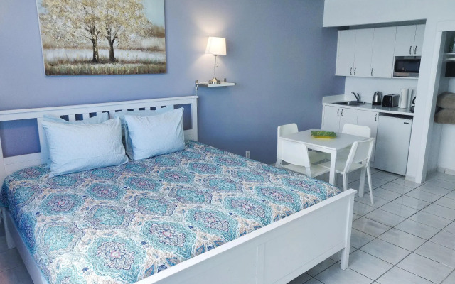 Castle Beach Suites by MiaRentals