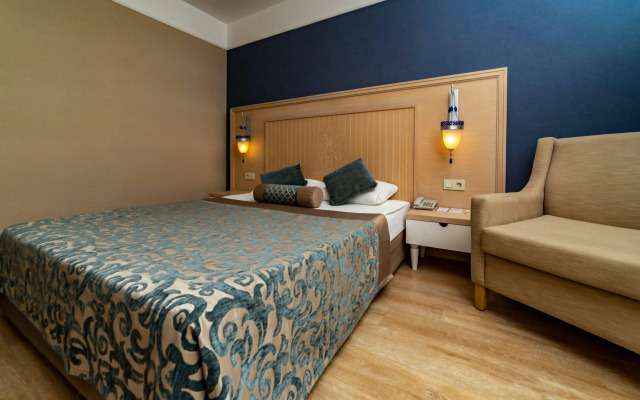 Seamelia Beach Resort Hotel & Spa