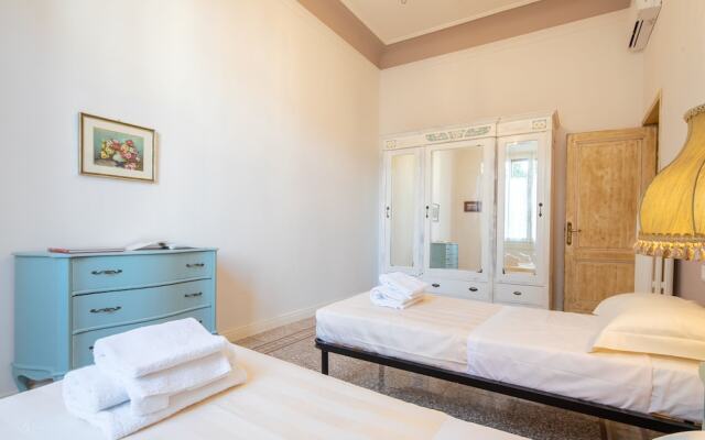 Santa Maria Novella 4 Bedrooms by Mmega