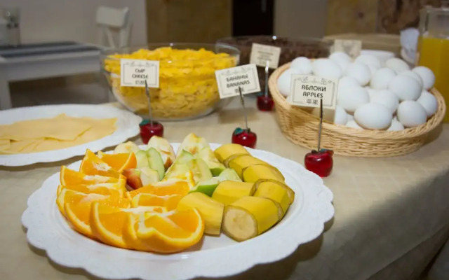 Democrat on Fontanka embankment 104 2 K