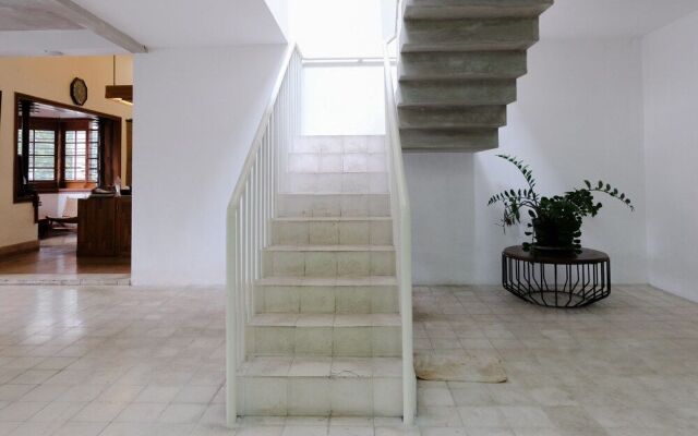 OYO 626 Augustina Home