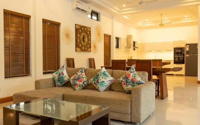 Private Villa Jacuzzi Great Area V170