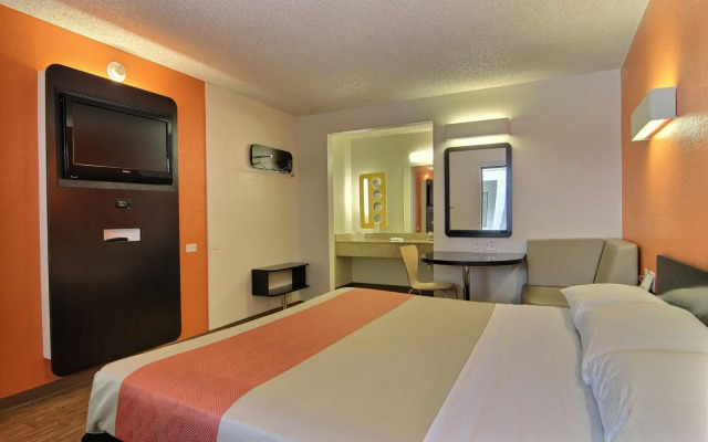 Motel 6-Albuquerque, NM - Coors Road