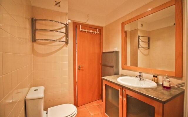 Apartamento T1 em Lagos com piscina e garagem