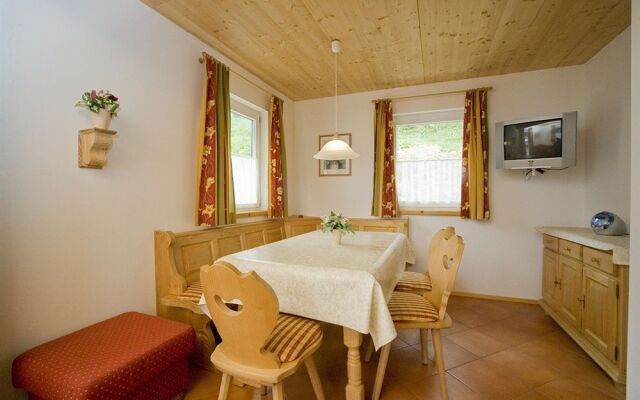 Alpendorf Dachstein West by ALPS RESORTS
