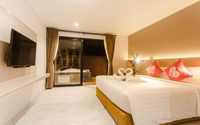 Tour De Phuket Hotel