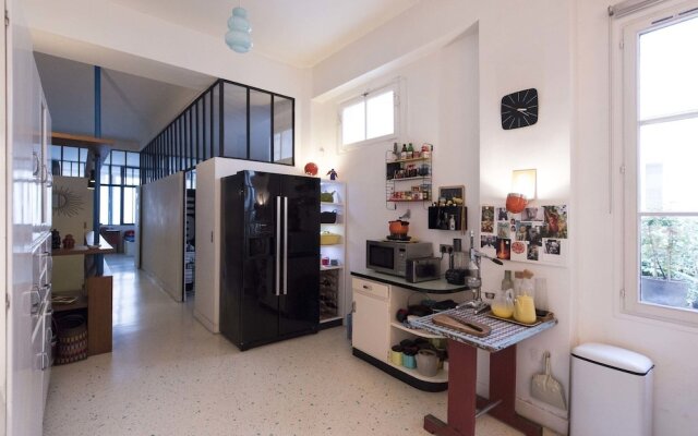 Loft Style Apartment With A Workshop Studio