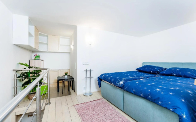 Get Prague Flat Stepanska