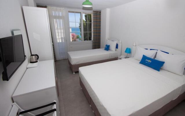 Mojo Otel Beach