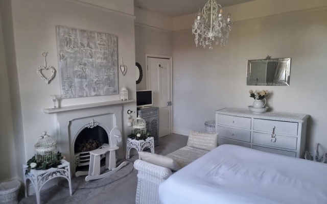 Ashleigh House