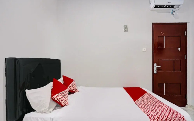 OYO 92524 dCost Homestay