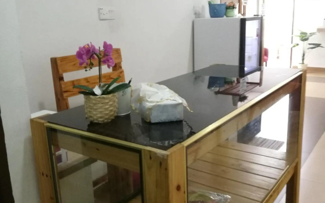 Aban Transit House
