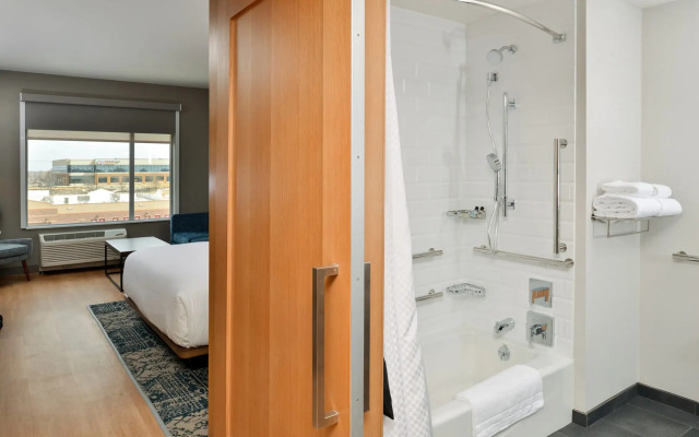 Four Points by Sheraton Kansas City Olathe