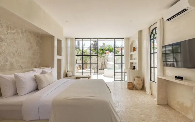 Bohemian 2BR Private Suites By Orivista