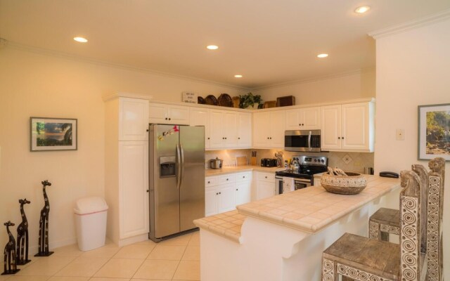 Colina 8E Family - Condo