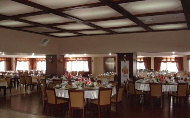 Sarp Hotel