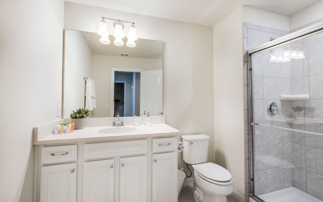 5444 Misty Oak Circle