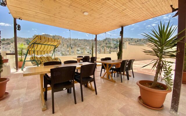 Villa Mira Guesthouse - Downtown Amman