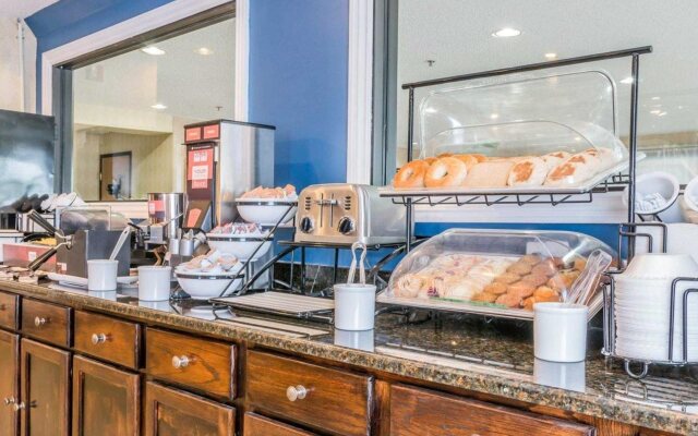 Quality Inn Grand Blanc - Flint South