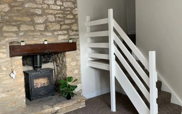 4 Bed - Historic Inn & Cider Pub - Free Parking