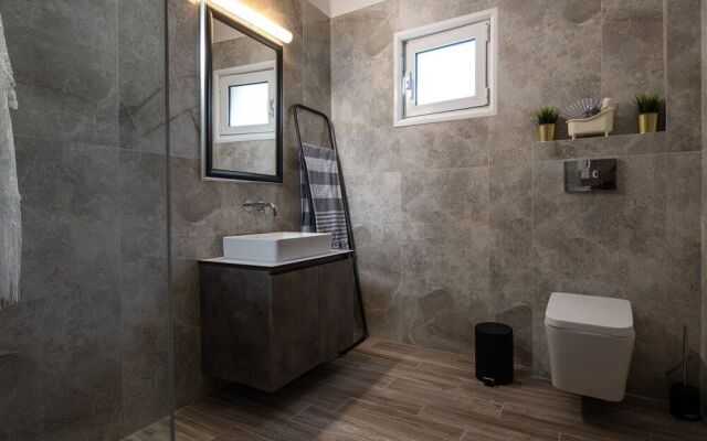 Olenia Luxury Apartments 3