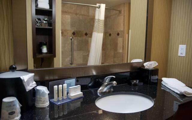 Hampton Inn & Suites Watertown