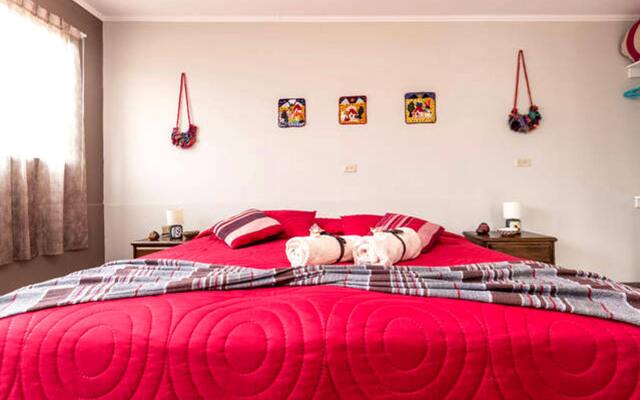 Pier 242 Miraflores B&B