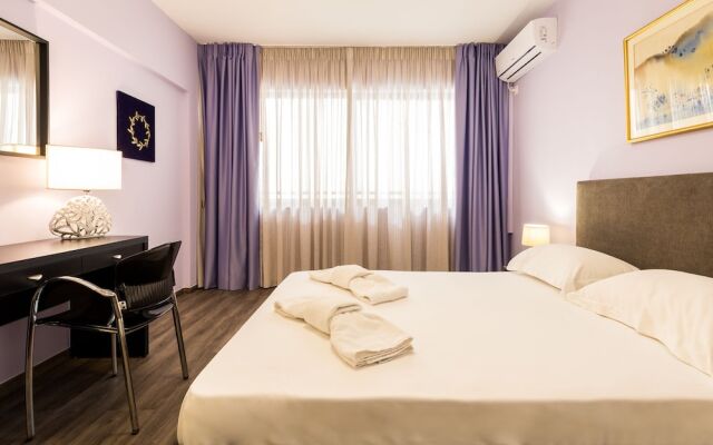Exceptionally located apartment in Plaka