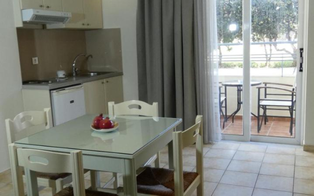 Melina Beach Hotel