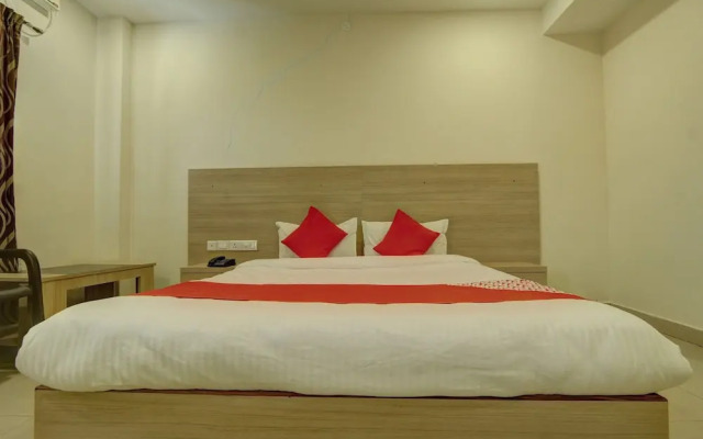 OYO 26739 Arasu Regency