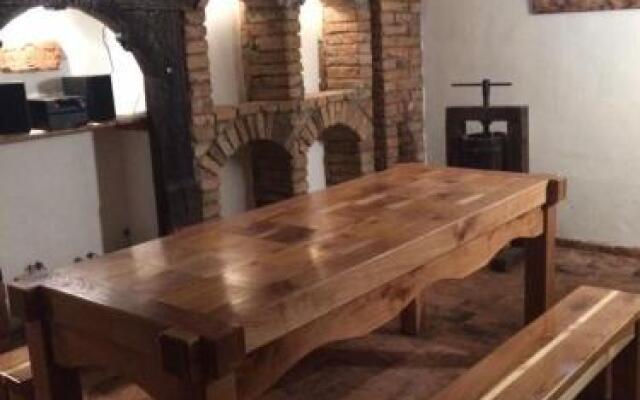 Zsuzsanna Paraszthaz