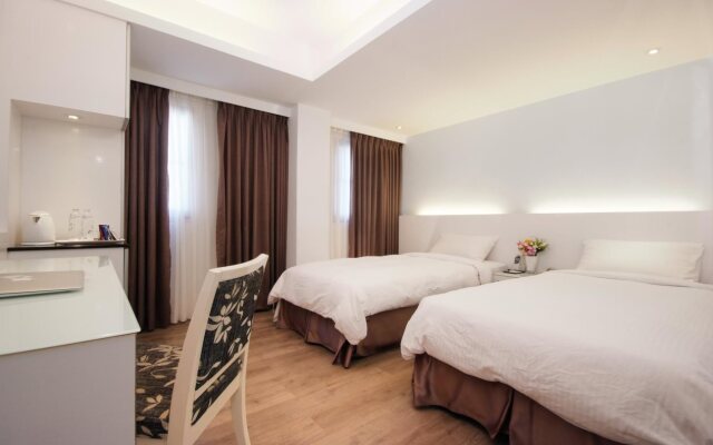 Yes Hotel