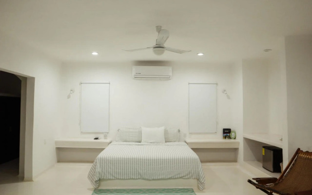 Royal Palm Bacalar Cabañas & Lagoon Club