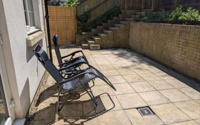 Enbrook Valley House - 3 Bedrooms, Folkestone