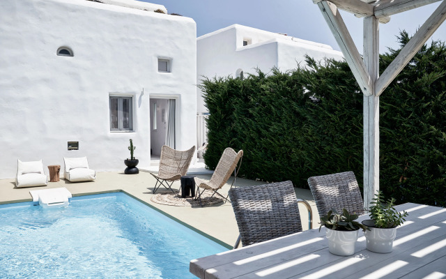 Naxian Utopia Luxury Villas & Suites