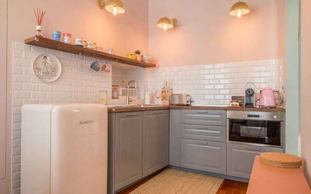 Camelia Home Suite