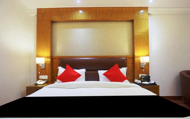 Star Seventeen by OYO Rooms