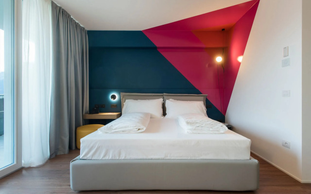 Hoody Active & Happiness Hotel