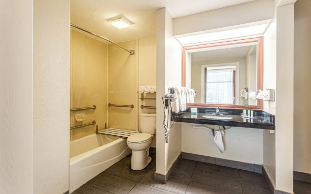 Quality Inn Boca Raton University Area
