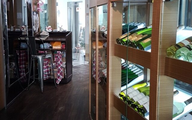 SkyBed Over The Sky Hostel