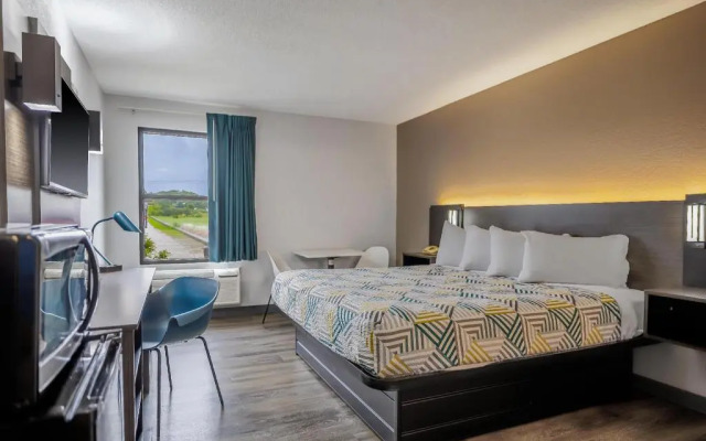 Motel 6 Franklin, OH