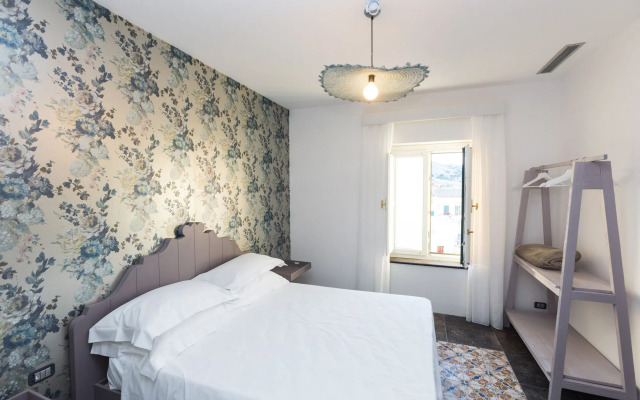 Palazzo Conti Camere & Suites