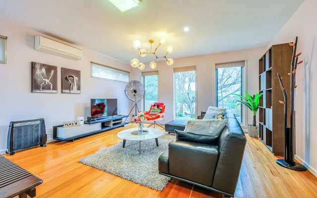 Melbourne Luxury Villa at Doncaster