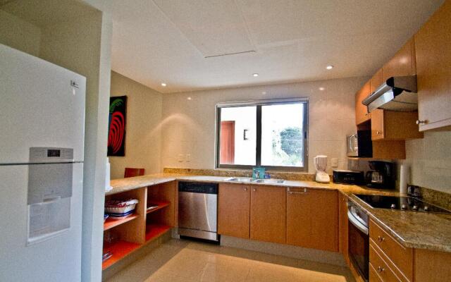 Riviera Maya Suites