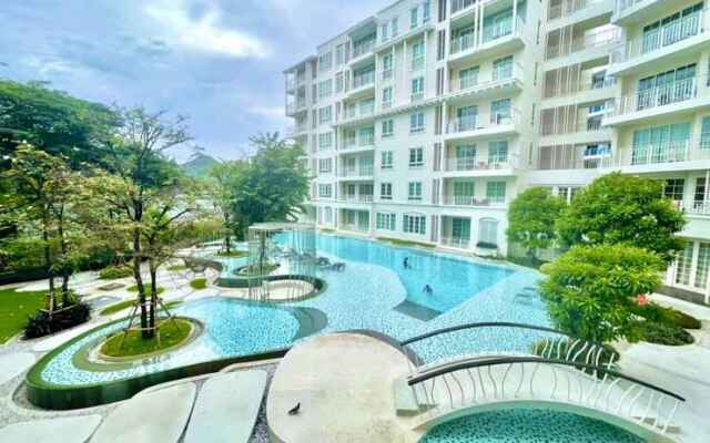 Summer Hua Hin Condo Pool View Room 451(2 Bedroom)