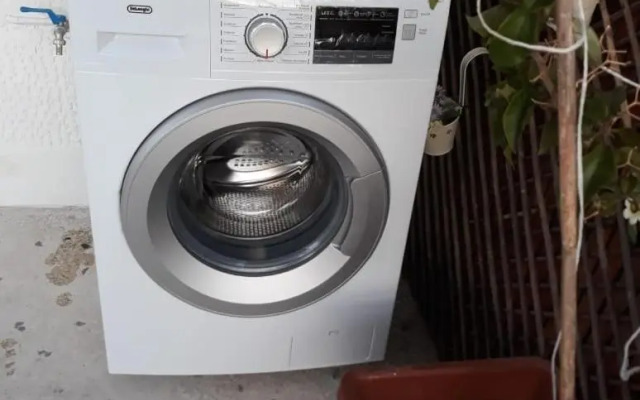 Fully renovated small & cosy studio