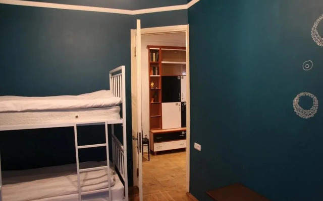 Zebra Hostel & Tours