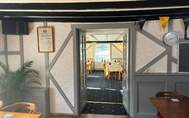 Carpenters Arms