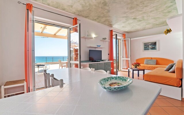 Cosy Apartment in Villammare with Sea view