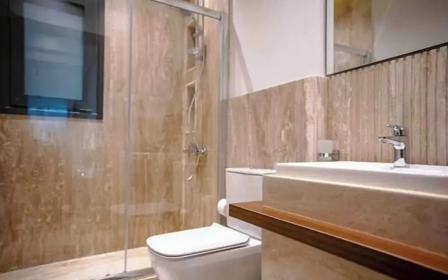 89B-106 at Lake View Residence